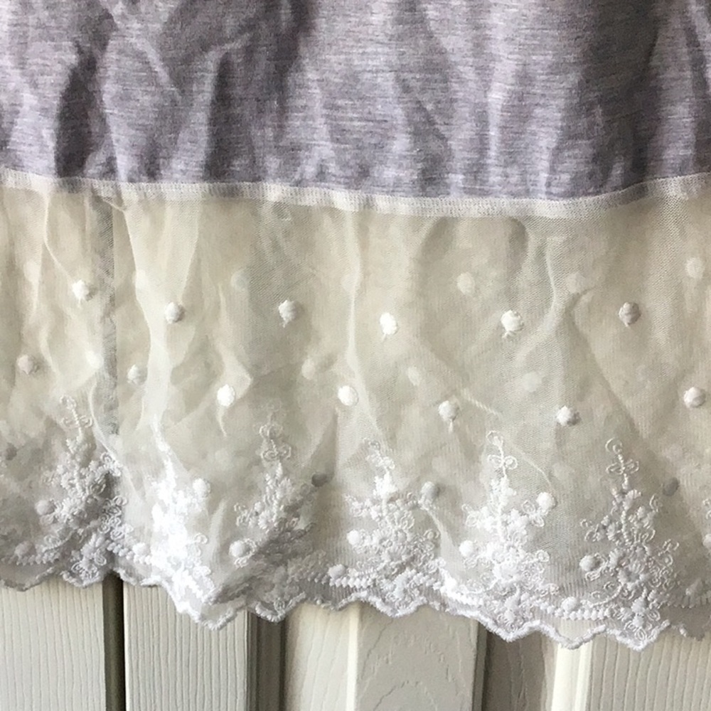 NWT Grey with Lace Camisole Top - Picture 2 of 6